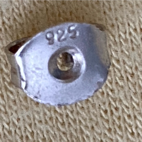 Elegant Sterling Silver 925: circular earrings with black stone accent. - Picture 6 of 9